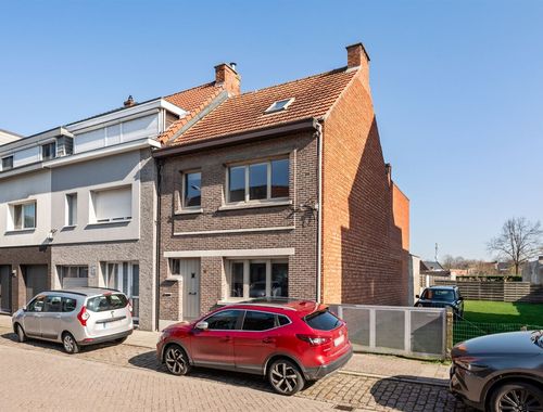                                         Eengezinswoning te koop in Schoten, € 425.000
