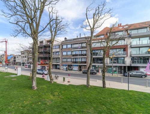                                         Bien commercial avec habitation à vendre à De Panne, € 249.000

