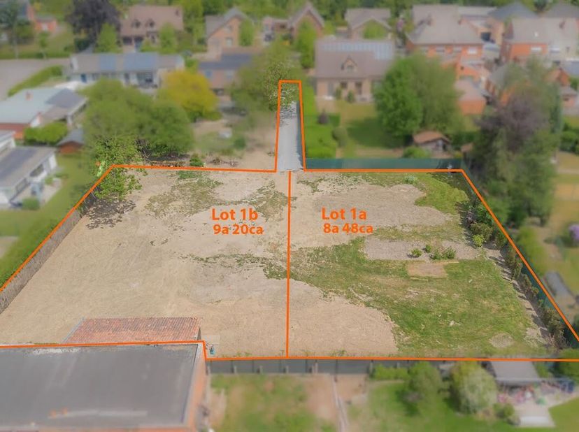 LAATSTE BOUWGROND ! Geen bouwverplichting - aansluiting nutsvoorzieningen reeds voorzien. Bouwgrond voor halfopen bebouwing in 2de lijn te Ramsdonk! H