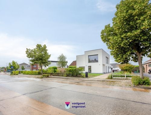                                         Woning te koop in Oostakker, € 670.000
