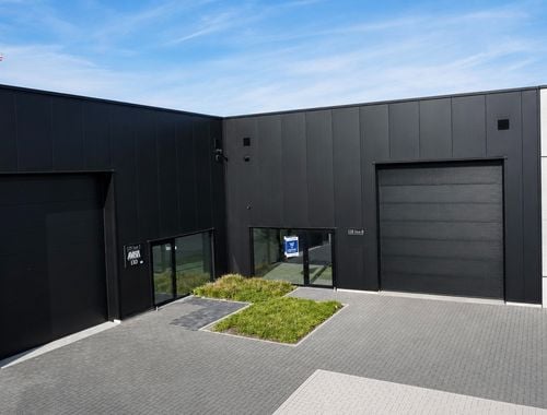                                         Bedrijfsgebouw te koop in Overpelt, € 575.000
