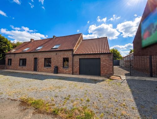                                         Eengezinswoning te koop in Barry, € 260.000
