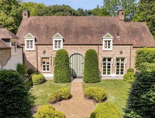                                         Villa te koop in Kapellen, € 1.695.000
