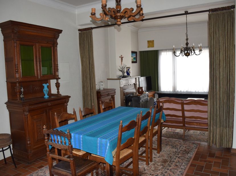 Huis te koop in Henri Lebbestraat 70,
                    8790 Waregem