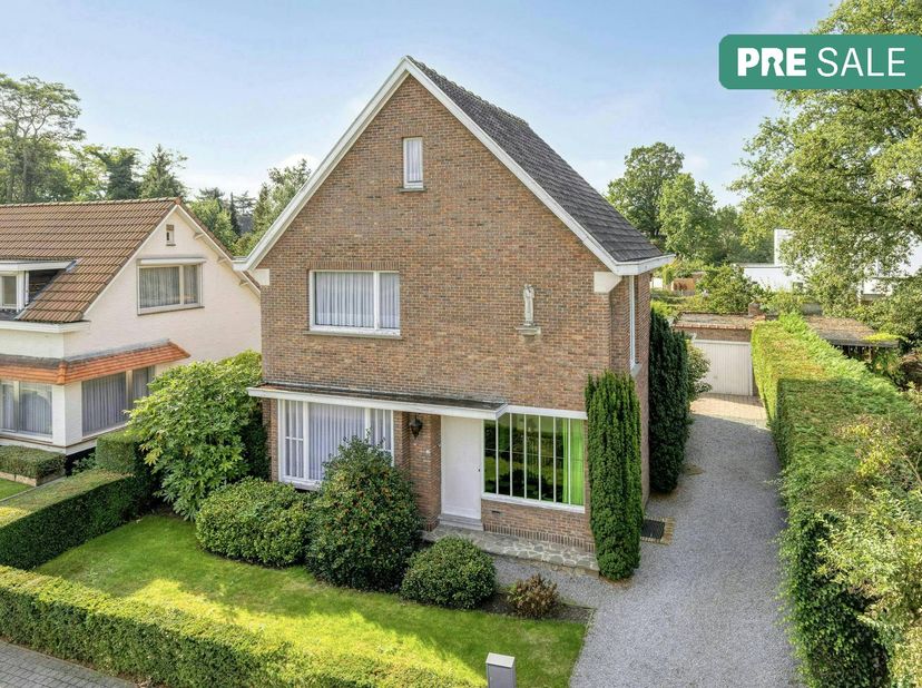 Maison à vendre à Duivenstraat 32,
                    2800 Mechelen