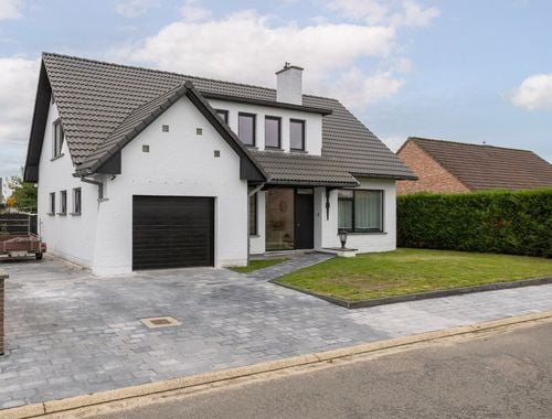                                         Maison à vendre à Lommel, € 465.000
