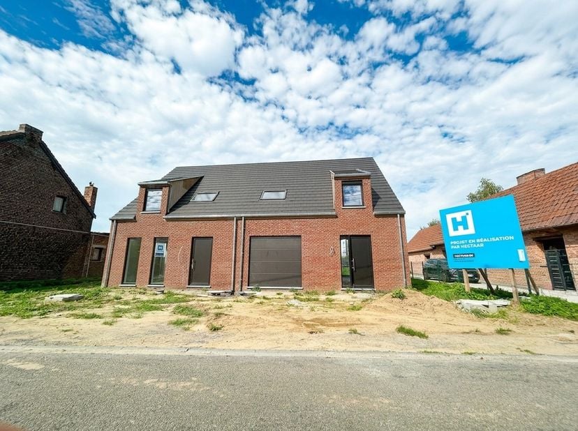 Maison à vendre à Rue de la Couture du Bois 5,
                    7622 Laplaigne