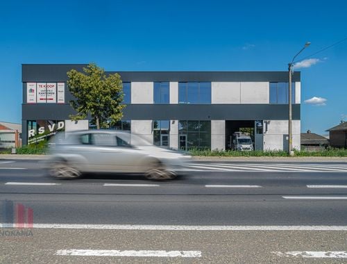                                         Kantoor te koop in Hooglede, € 590.000
