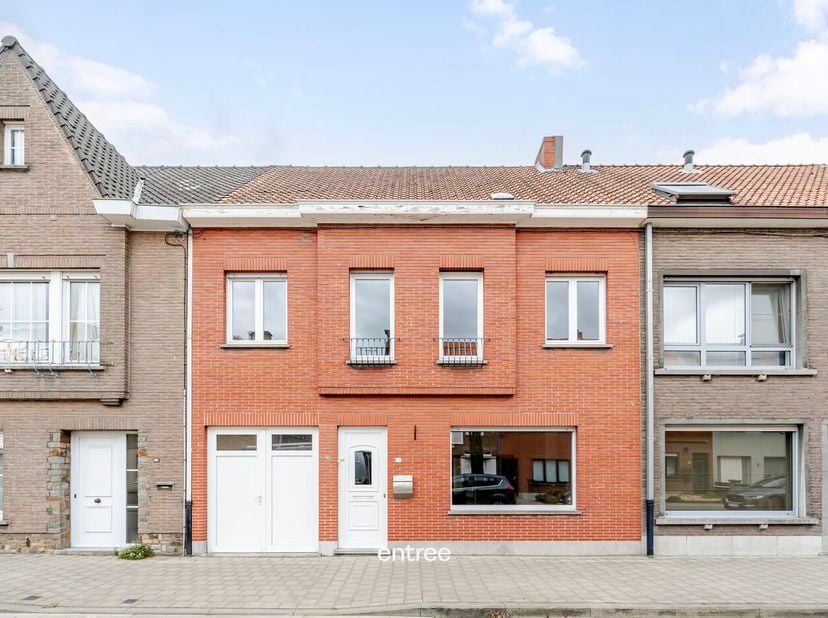 Huis te koop in Isabella van Oostenrijkstraat 26,
                    9052 Zwijnaarde