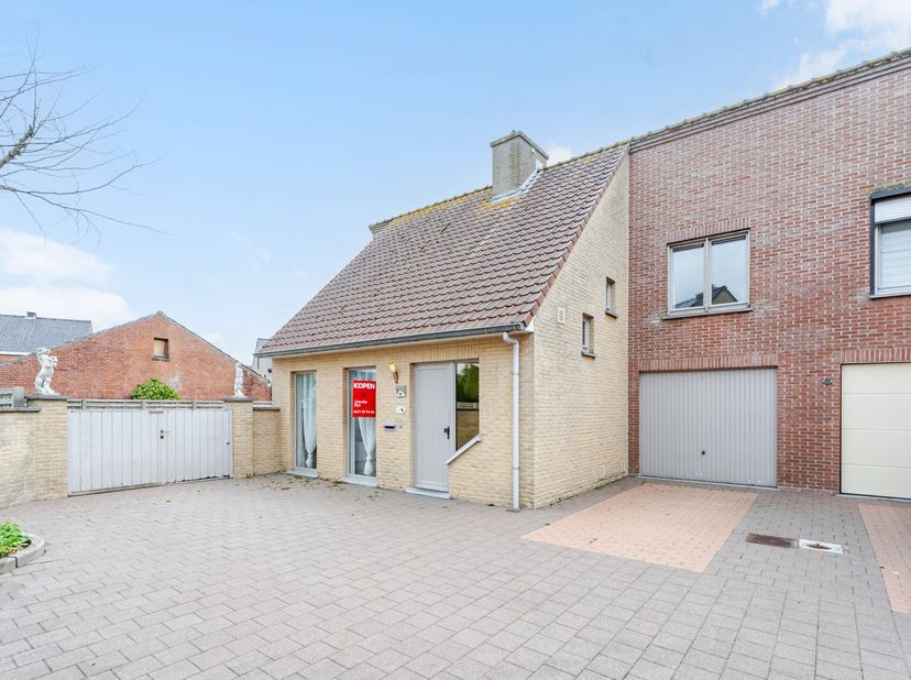 Huis te koop in Kloosterstraat 14,
                    8600 Leke