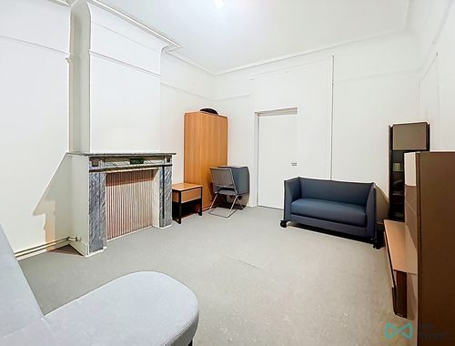                                         Appartement à vendre à Schaerbeek, € 219.000
