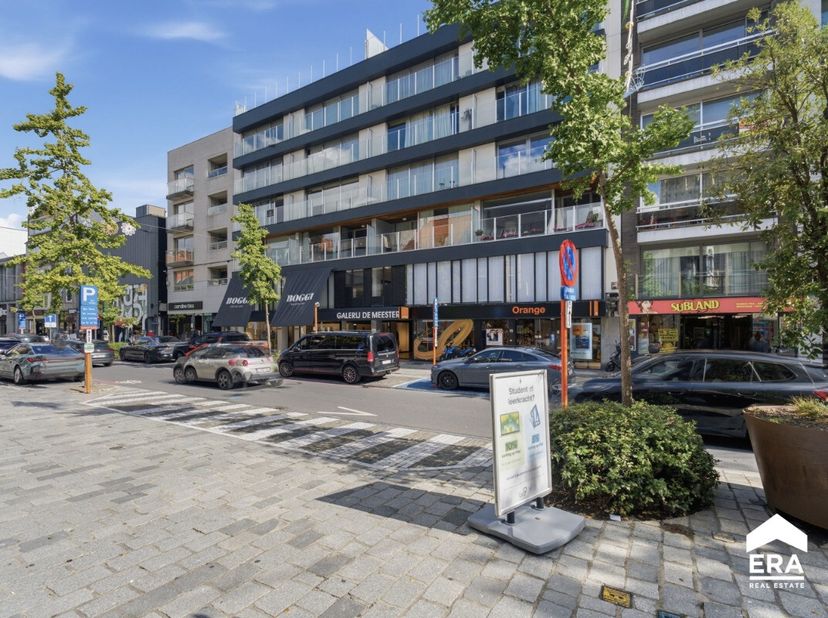 Appartement te koop in Ooststraat 10 bus 19,
                    8800 Roeselare