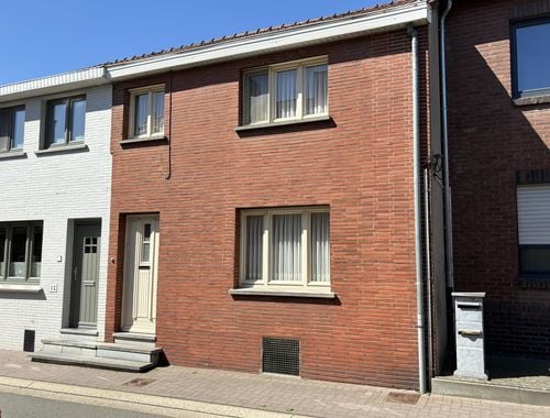                                         Maison deux facades à vendre à Bree, € 179.000

