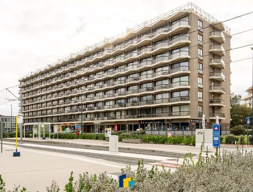                                         Studio avec coin lit à louer à Blankenberge, € 650
