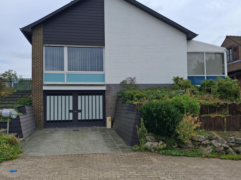 Huis te koop in Heiligekruiswegstraat 55,
                    1703 Schepdaal