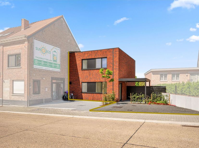 Ontdek deze nieuwbouwwoning, ideaal gelegen aan de Waversebaan in Oud-Heverlee, op wandelafstand van het Zoet Water en het Meerdaalwoud. Hier geniet u