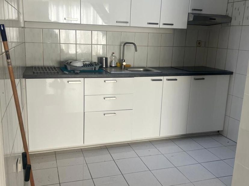 Bel appartement 1 chambre à louer au cœur d'Anvers<br />
Découvrez ce magnifique appartement comprenant 1 chambre et 1 salle de bain, idéalement situé