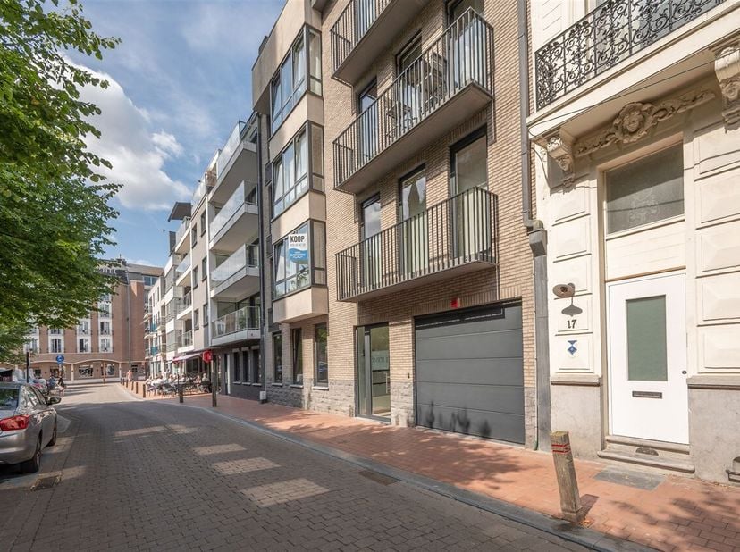 Charmant gemeubeld appartement op topligging in het centrum van Blankenberge<br />
Op zoek naar een gezellige woonst aan zee of een comfortabel tweede