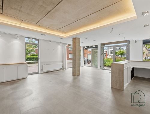                                         Burelencomplex te koop in Bonheiden, € 352.000
