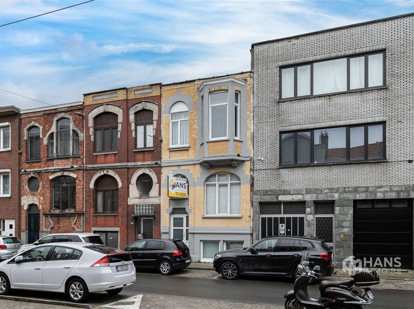 Huis te koop in Van der Delftstraat 21,
                    2100 Deurne