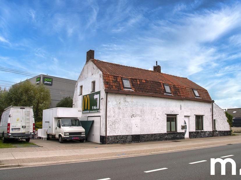Huis te koop in Roeselaarsestraat 652,
                    8870 Izegem