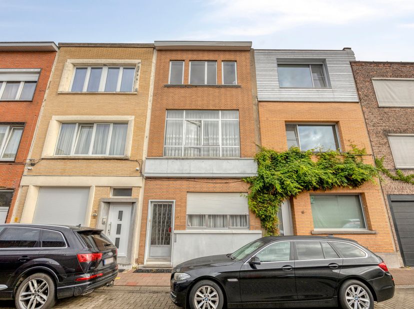 Huis te koop in Bosselaersstraat 20,
                    2100 Deurne