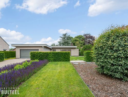                                         Bungalow à vendre à Belsele, € 689.000
