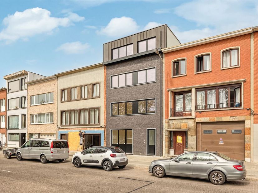 Appartement à vendre
                    à 2170 Merksem