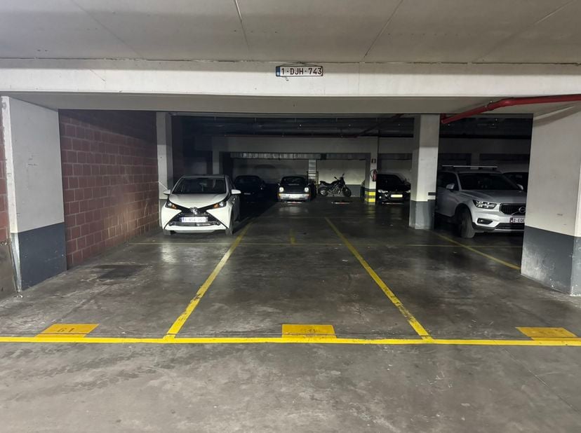 MARCEL THIRY – Parkeerplaats gelegen op niveau -1 aan de Marcel Thirylaan 216.