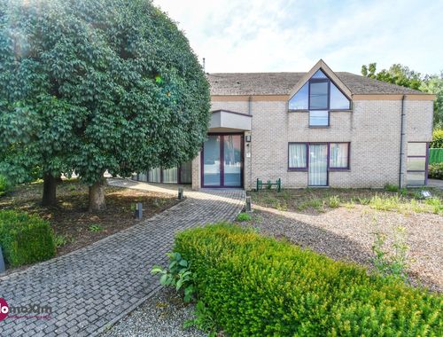                                         Bureaux à vendre à Hever, € 375.000

