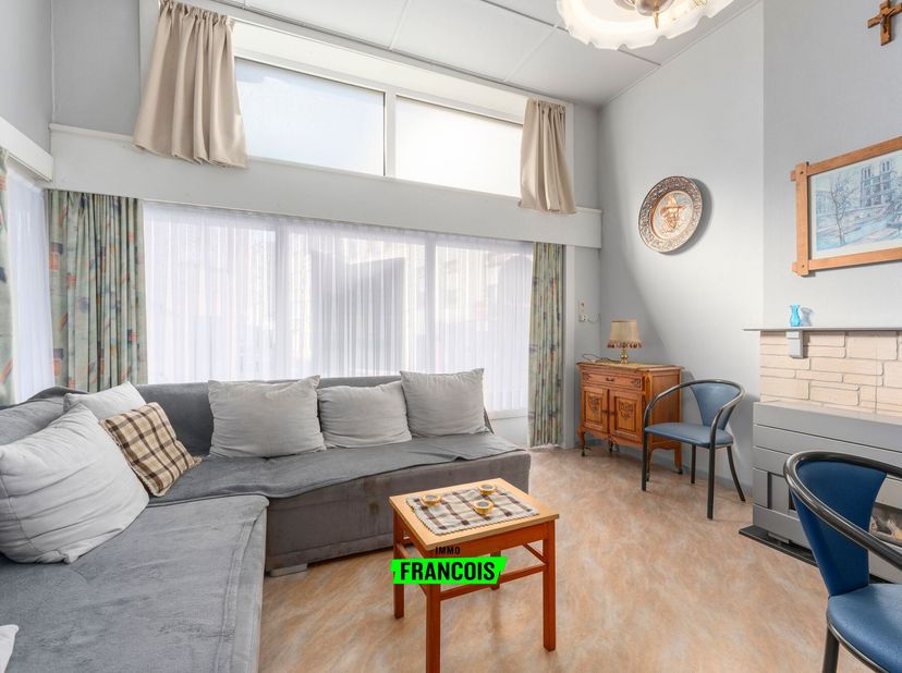 Bent u op zoek naar een ideaal gelegen appartement aan zee? Dit charmante gelijkvloers appartement bevindt zich in een kleinschalige residentie in een