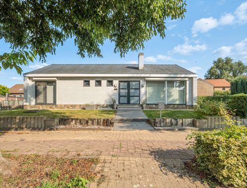                                         Maison à vendre à Velm, € 285.000
