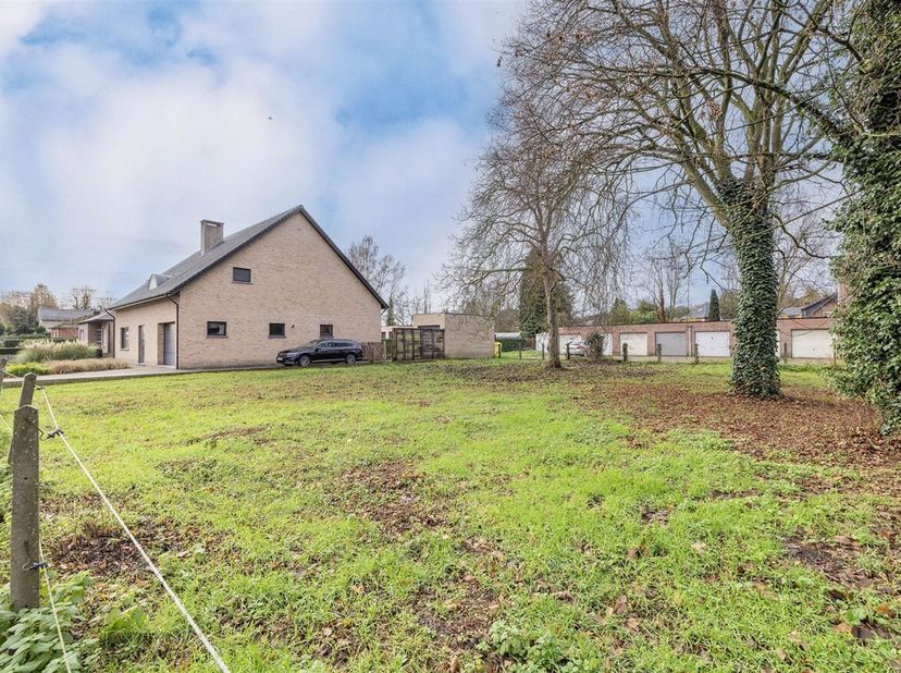 Terrain à vendre
                    à 2460 Lichtaart