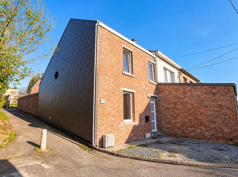 Huis te koop in ,
                    7080 Eugies