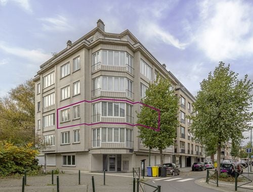                                         Appartement te koop in Sint-Jans-Molenbeek, € 240.000
