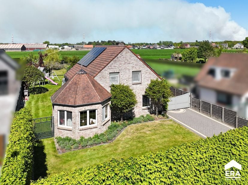[[ CE BIEN PARTICIPE À LA JOURNÉE MAISONS OUVERTES ERA LE 13/6 DE 16:00 À 17:00 ]]<br />
Ce bien participe à la Journée Maisons Ouvertes ERA. Visitabl