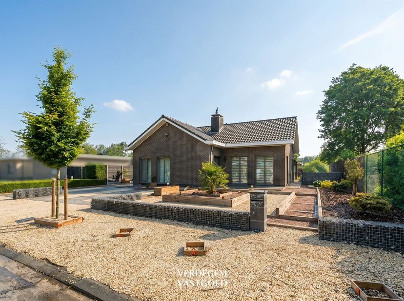 Huis te koop in Bernt 16,
                    9940 Sleidinge