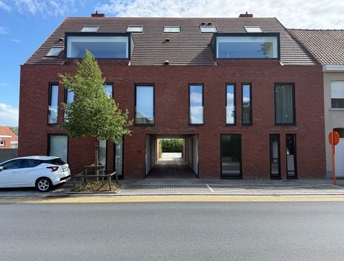                                         Appartement à louer à Wielsbeke, € 900
