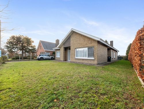                                         Bungalow te koop in Waregem, € 365.000
