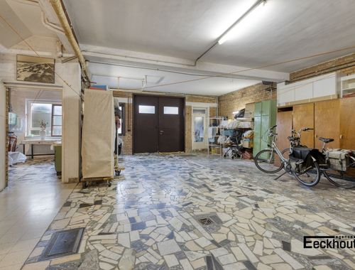                                         Bedrijfsvastgoed te koop in Oostende, € 349.000
