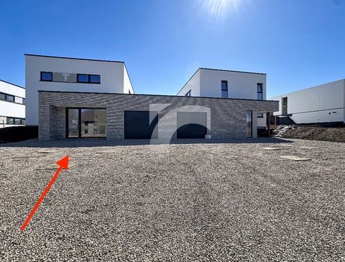                                         Koppelwoning te koop in Butgenbach, € 456.744
