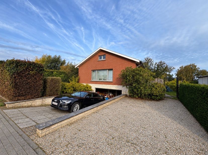 Huis te huur in Waversesteenweg 153,
                    1560 Hoeilaart