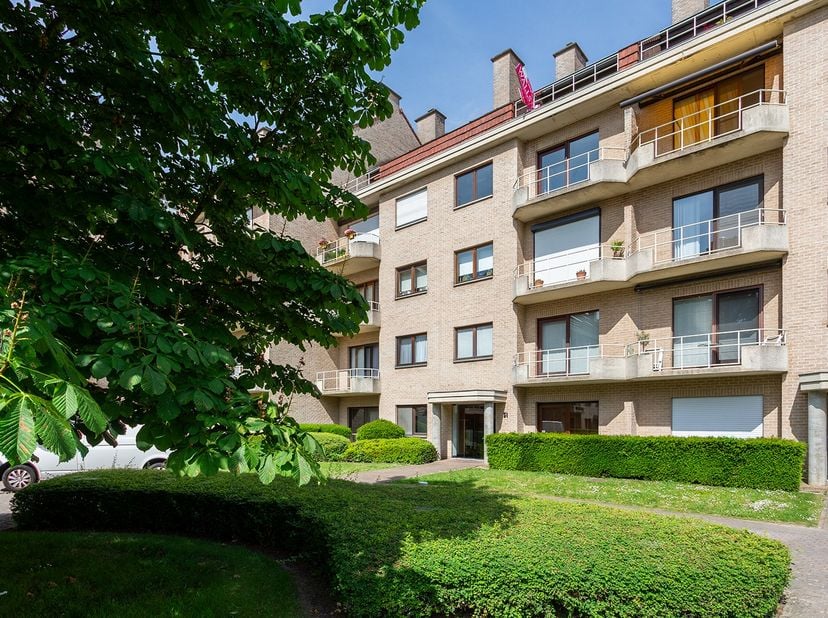 Appartement te koop in Esmoreitlaan 51,
                    2050 Antwerpen