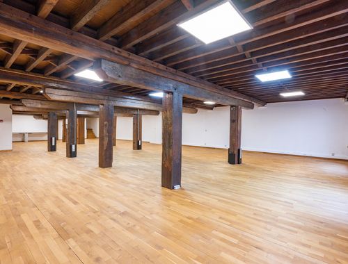                                         Bureaux à louer à Antwerpen, € 1.969
