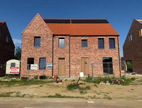                                         Maison à louer à Paal, € 1.650
