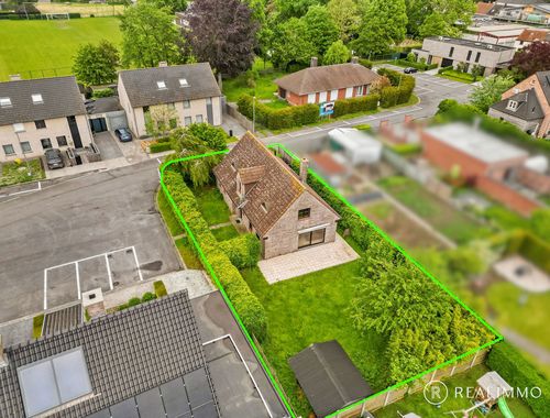                                         Maison à vendre à Avelgem, € 379.000
