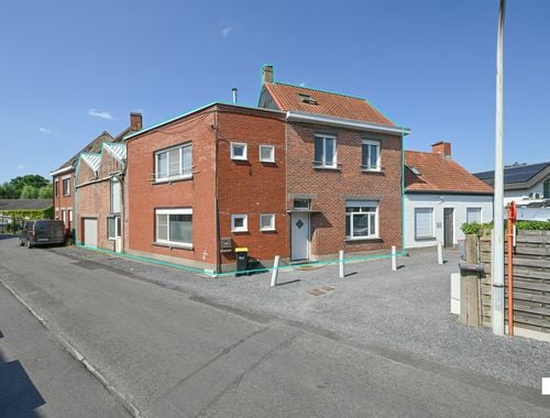                                        Gemengd gebruik te koop in Izegem, € 245.000

