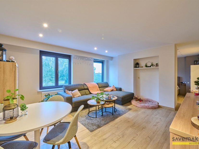 Gezellig appartement in hartje Kerkhoven!<br />
<br />
Dit één-slaapkamer appartement, gelegen op de eerste verdieping, heeft voldoende lichtinval,