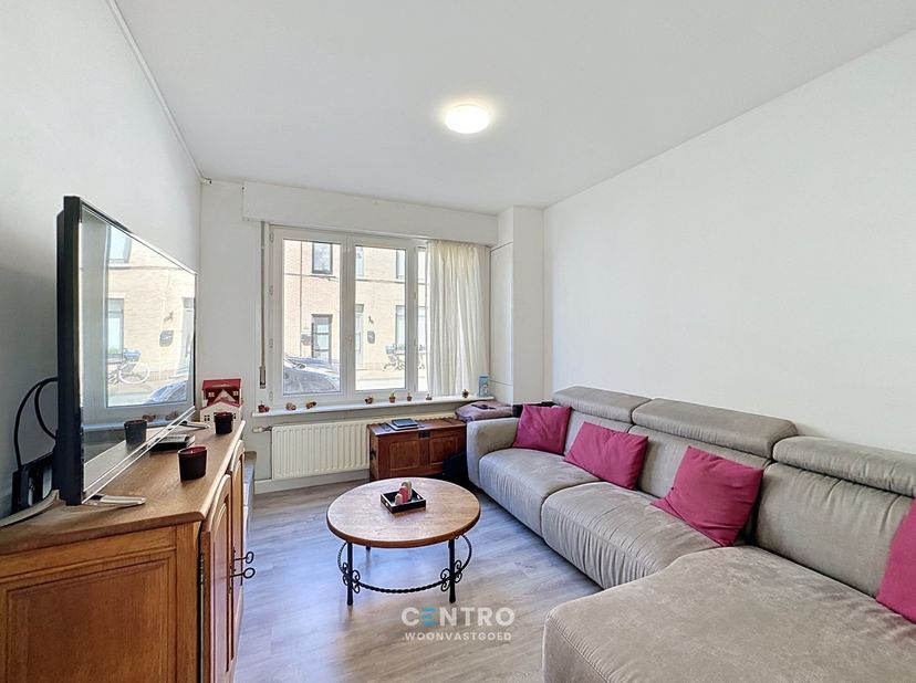 Leuke starterswoning met 3 à 4 slaapkamers én leuk terrasje en in het hartje van Blankenberge.<br />
<br />
In een aangename straat, op wandelafstand