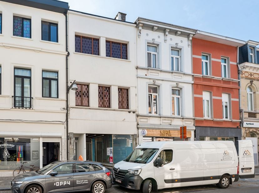 Zin om te ondernemen op een plek waar het echt gebeurt?<br />
Welkom in de Statiestraat! DE winkelstraat van Oud-Berchem.<br />
Hier wandelt, fietst,